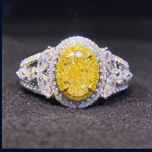 - 💍Lux Canary Yellow &White Cz Diamond Halo Cocktail Ring